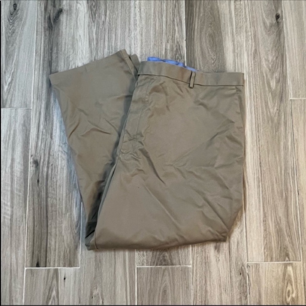 Roundtree & Yorke Gold Label Khaki Pants Size 48x29